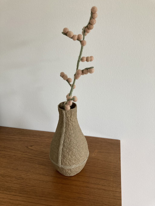 Vase Paperpulp de Debbie Wijskamp