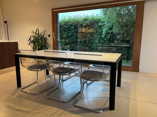 1960s marble dining table | Artifort - Kho Liang Ie