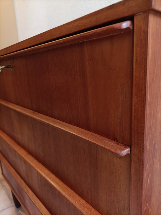 Image 1 of Deense Teak Ladekast