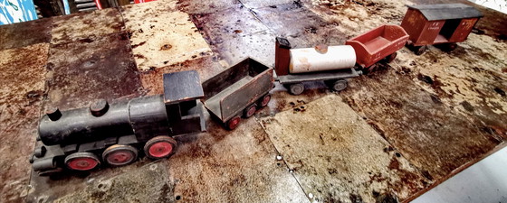 Image 1 of Toy train from the 40s