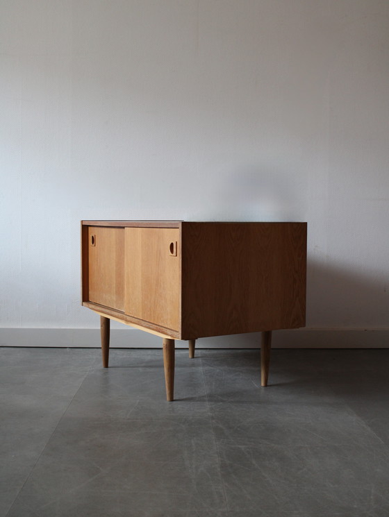 Image 1 of Vintage Deens dressoir in eikenhout