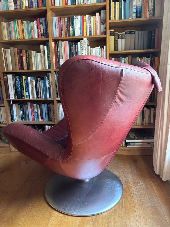 Image 1 of Fauteuil Natuzzi avec pouf