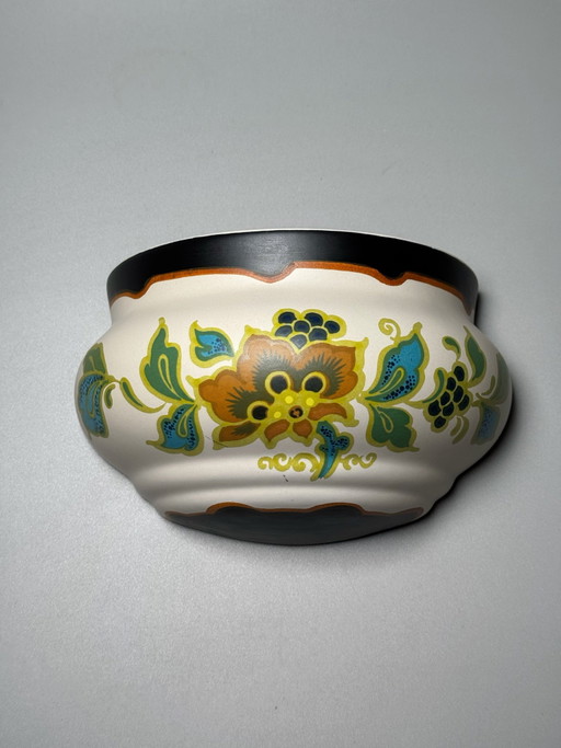  Plateelbakkerij Zuid-Holland - Gouda Art Deco Wall Planter / Cachepot — 1930s

