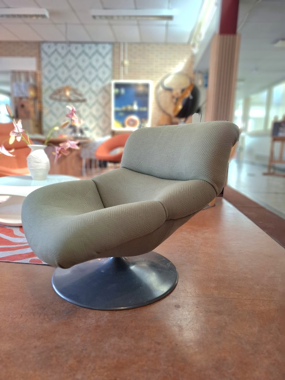 Image 1 of Artifort F518