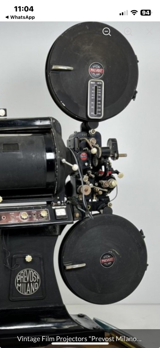 Image 1 of Bellissimo proiettore Prevost Milano vintage da 35 mm come pezzo decorativo