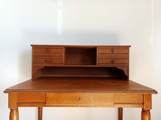 Image 1 of Escritorio escalonado Art Déco en roble claro.