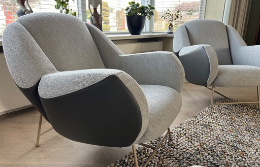 Leolux 2x sillón Anton más un puf Anton