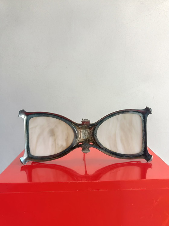 Image 1 of Plateau de service double Art Nouveau en métal argenté avec inserts en verre opalin