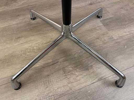 Vitra Contract Table