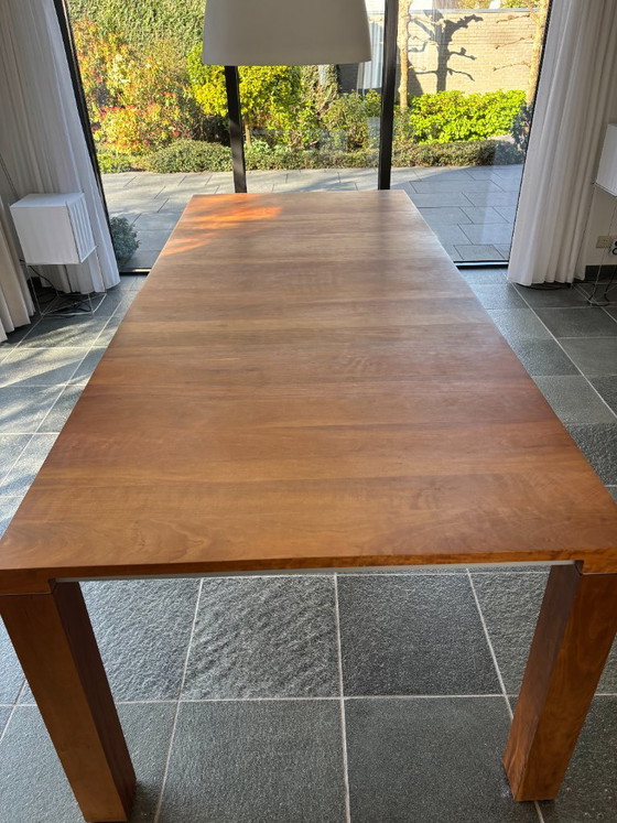 Image 1 of Leolux Vivre dining table 240x100 in excellent condition