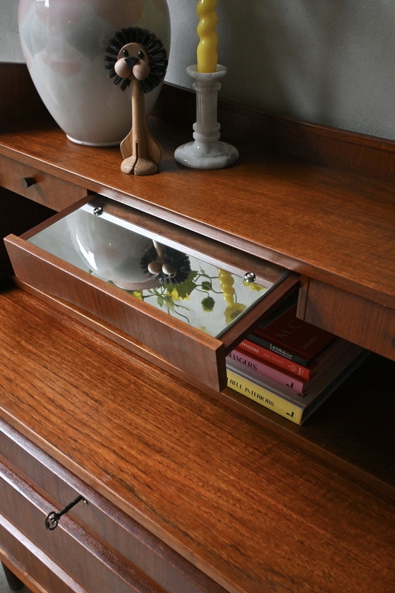 Image 1 of Scrivania/toletta di design danese con specchio nascosto