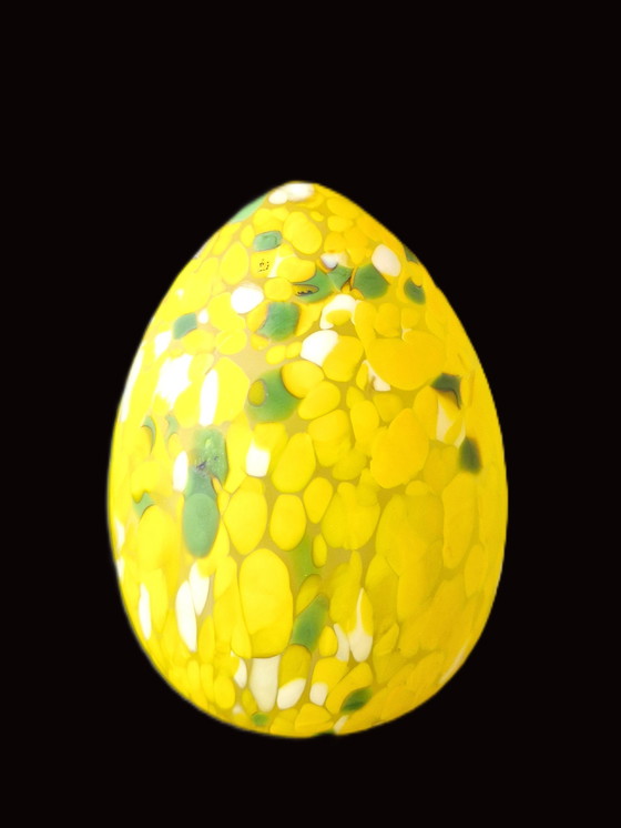 Image 1 of Kosta Boda - Geel Ei van Monica Backström