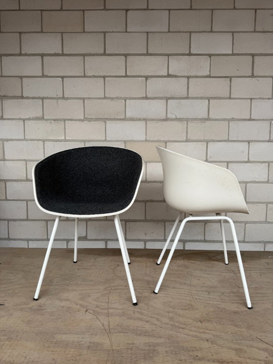 Image 1 of HAY AAC26 chair (white/gray)