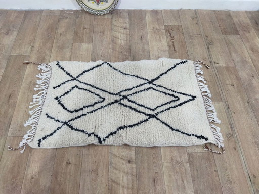 Tapis en laine berbère Azilal fait main 116 X 70 cm