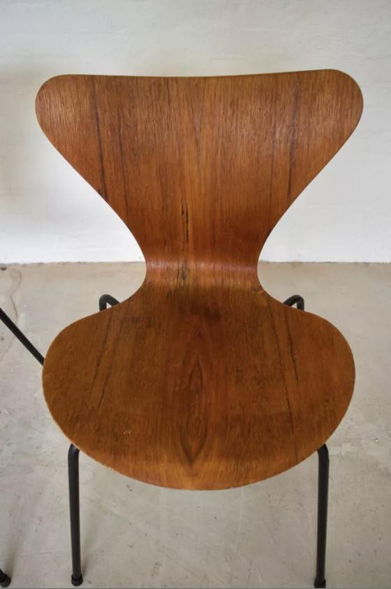 Image 1 of Modell 3107 Esszimmerstühle aus Teakholz von Arne Jacobsen für Fritz Hansen, 3er-Set