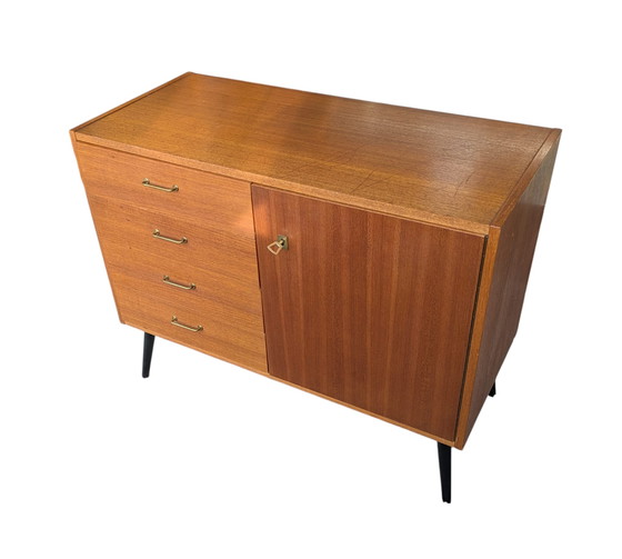 Image 1 of Vintage sideboard/chest of drawers