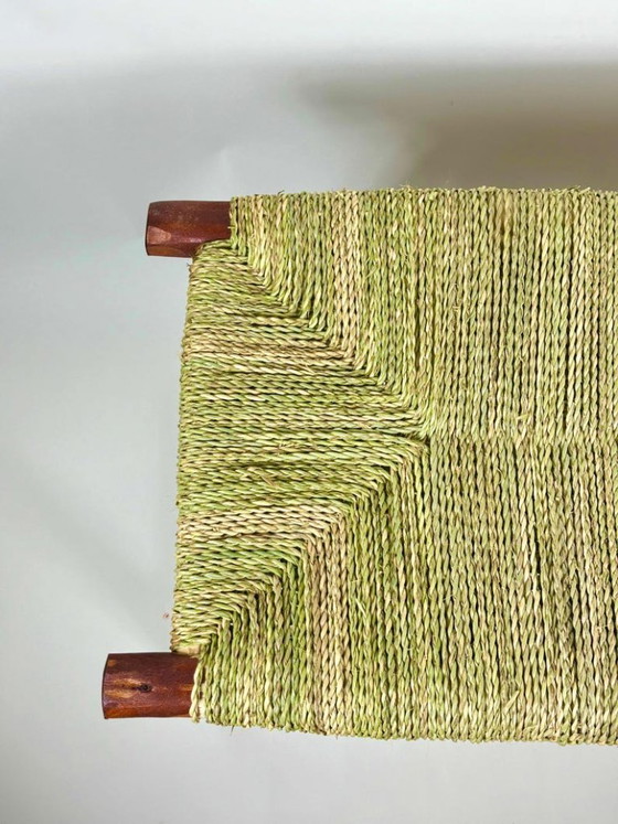 Image 1 of Panchina marocchina intrecciata a mano – Stile rustico boho, seduta in foglie di palma naturali
