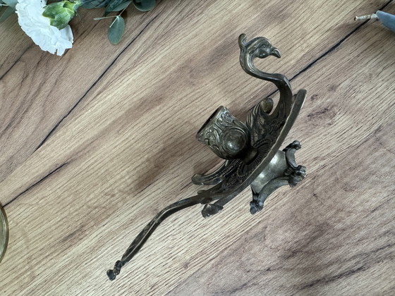 Image 1 of Phonix bronzen handkandelaar