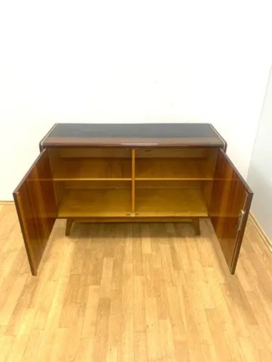 Image 1 of Midden-eeuwse kast van Bohumil Landsman voor Jitona, Tsjechisch ontwerp, jaren 60