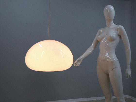 Image 1 of Lampada a sospensione vintage in vetro bianco e nero, Flos 1965