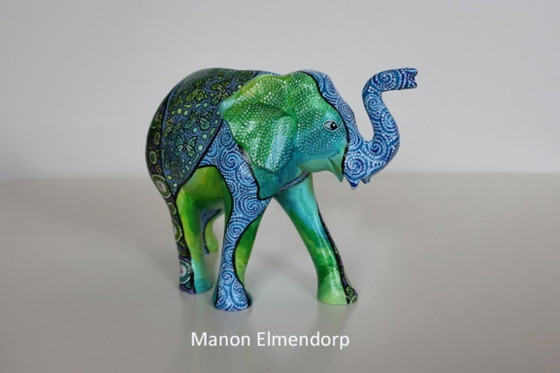Image 1 of Uniek Beeldje Olifant Handbeschilderd Kunstwerk