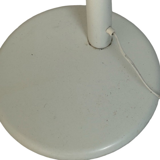 Dijkstra - Rare Model - Space Age Design / MCM Floor Lamp With Acrylic Shade - White – Dijkstra Lampen (photo 6 of 9)