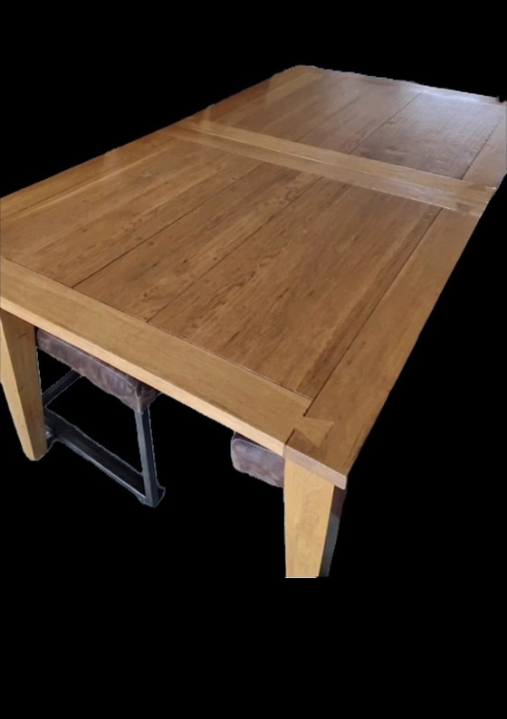 Image 1 of Plain oak extendable table