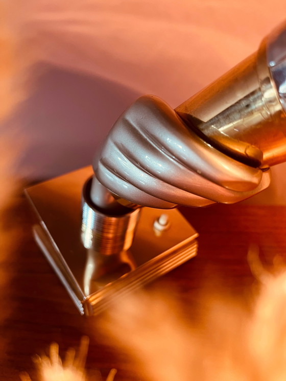 Image 1 of Zeer Uniek! Golden Hand Tafellamp