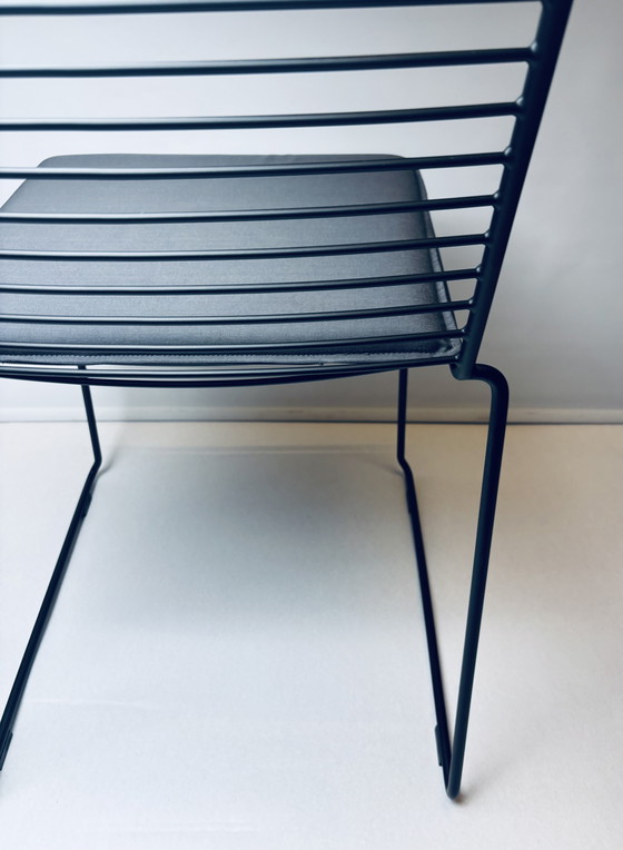 Image 1 of Sedie da pranzo HAY Hee – Set di 10 + 10 cuscini – Nere – Ottime condizioni