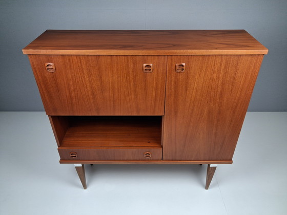 Image 1 of Vintage Scandinavian Sideboard with Bar, 1960s