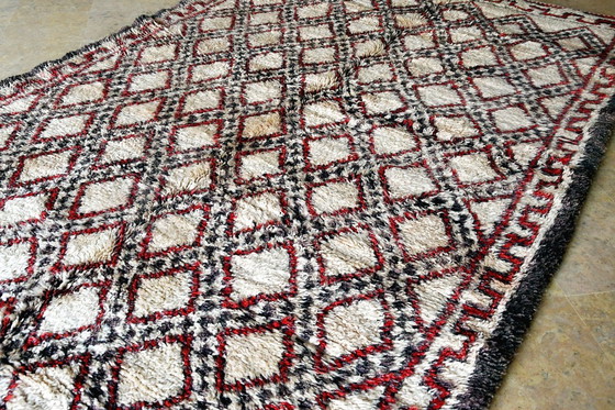 Image 1 of Tapis marocain vintage Beni Ourain - Crème et rouge - 320 x 180 cm