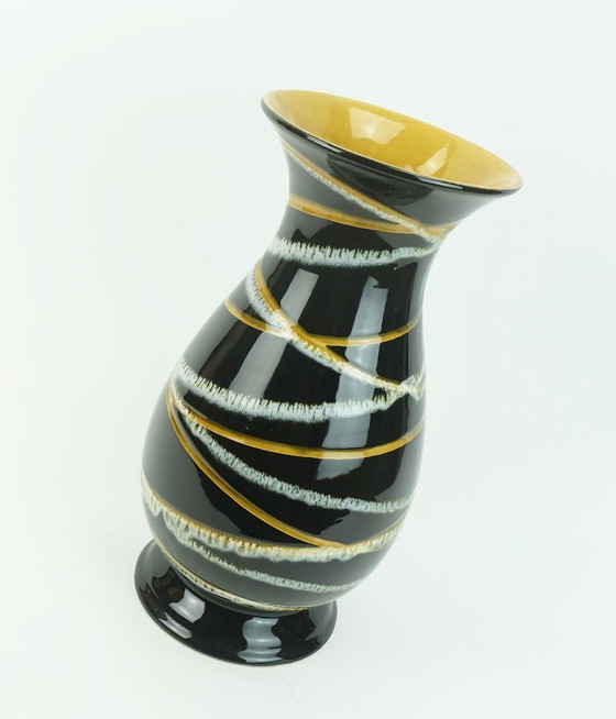 Image 1 of vaso tedesco occidentale anni '50 scheurich modello 215-33 decorazione a righe nero ocra e bianco