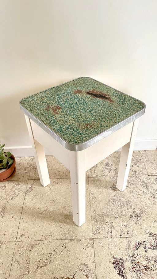 Sgabello contenitore vintage