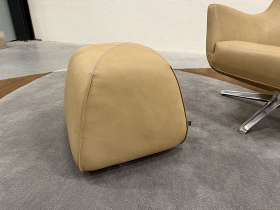 Image 1 of Fauteuil Relax Design on Stock Nosto avec pouf BimBom en cuir Loxton