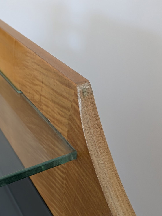 Image 1 of Años 50 - Madera, latón, vidrio - Cómoda y mesilla de noche