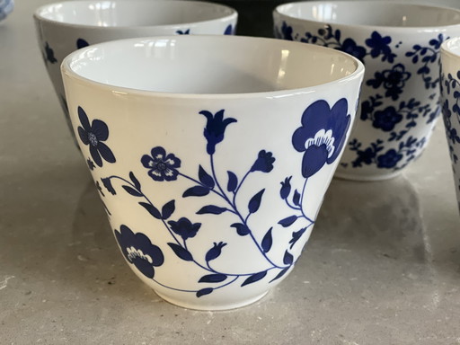 4 Ikea tea mugs blue and white floral decor