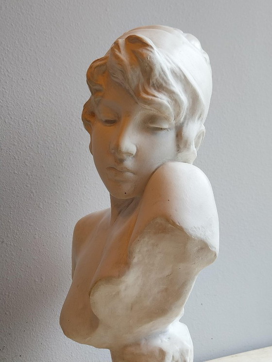 Buste classique en plâtre jeune femme, Sculptures, Autre, Blanc, Klassiek (photo 8 sur 8)