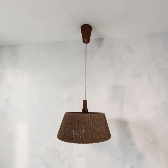 Lampada a sospensione da soffitto Mid Century Temde Noce Raffia anni '60, Temde Leuchten (foto 10 di 15)