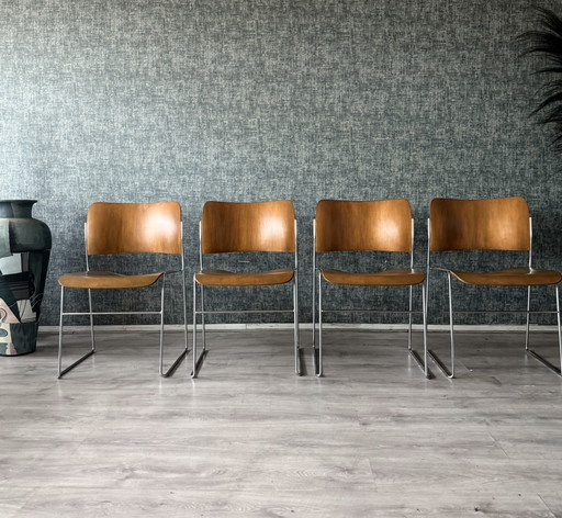 Set aus 4 HOWE 40/4 Stühlen – David Rowland – Bugholz und Stahl