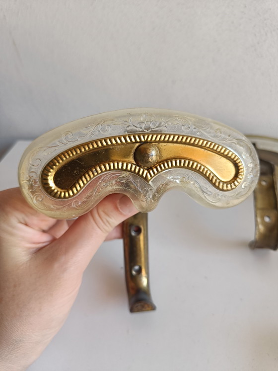 Image 1 of Set van 4 vintage wandhaken van verguld metaal en decoratief plastic – Italiaans design uit de jaren 1950/60