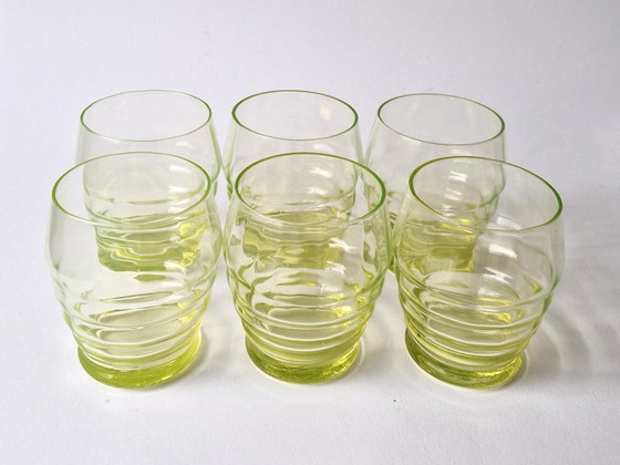 Image 1 of 6 Art-Deco-Gläser aus Uranglas