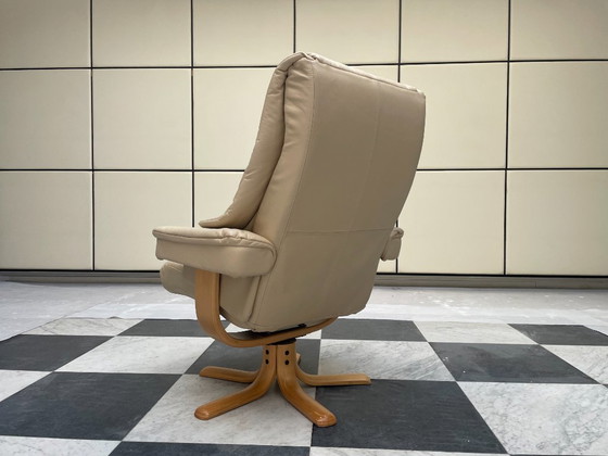 Poltrona Reclinabile Girevole in Pelle, Crema, Poltrone relax, Legno, Vintage (foto 6 di 13)