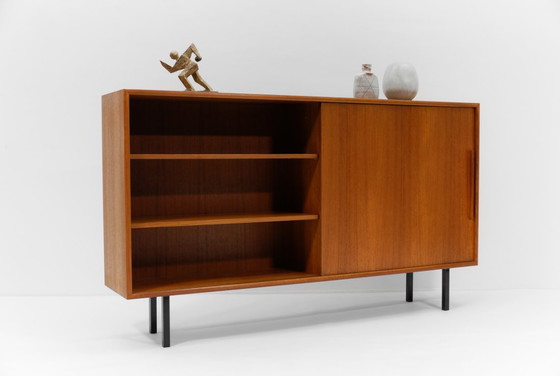 Image 1 of There is a small cosmetic flaw on the surface at the front left corner, see pictures