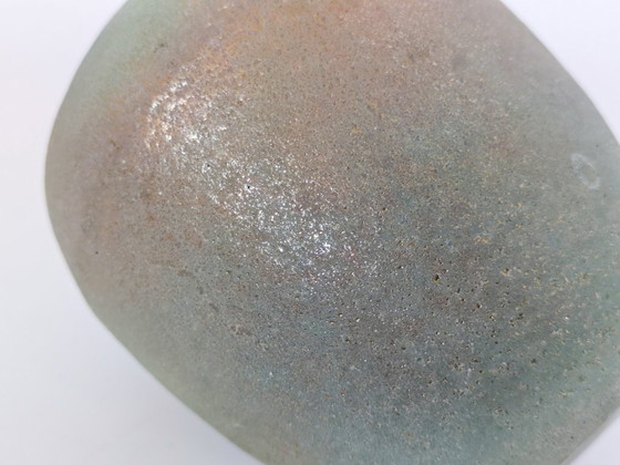 Heavy Mouth-Blown Art Glass Vase, Carnival-Style Gold Iridescence, Matte Sandblasted Finish – Vintage (photo 11 of 17)