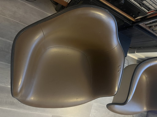 2 chaises Eames Herman Miller – fauteuils, Aluminium, Fiberglass (photo 2 of 15)