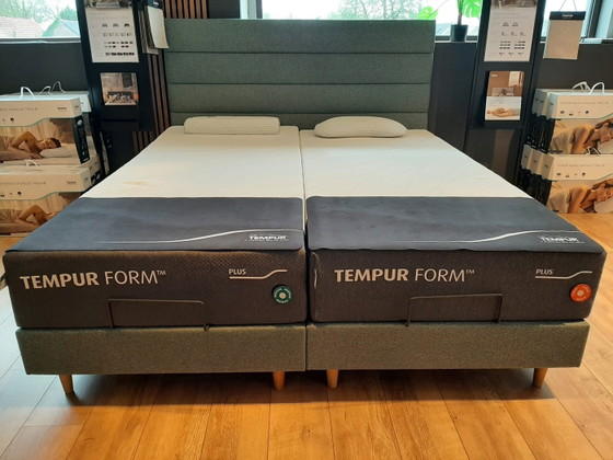 Form Adjustable - 180x210 – Tempur, Double beds, Plastic, Textile (photo 2 of 4)