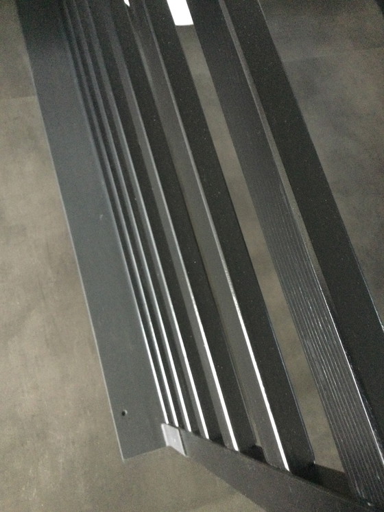 Image 1 of Haanstra Lifestyle Separador de ambientes de madera negra con base de acero