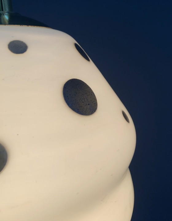 Image 1 of Lampada a sospensione bianca a pois neri 1960