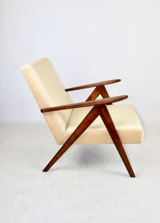 Image 1 of Sillón modelo B-310 en terciopelo claro beige, años 70