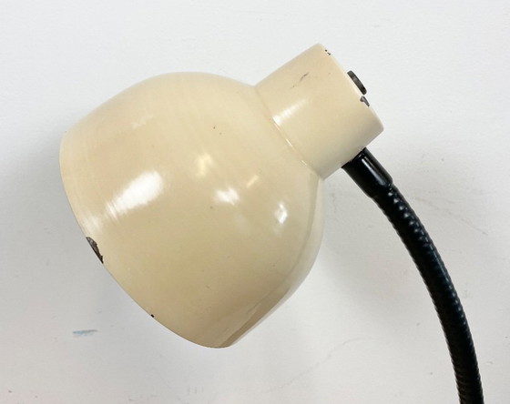 Image 1 of Beige Industrial Gooseneck Table Lamp, 1960s